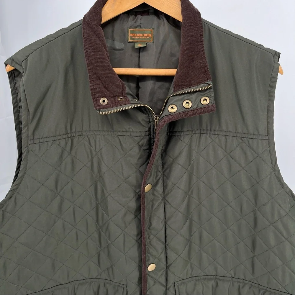 Boulder Creek Men’s Quilted Vest Size XLT Lightweight Outerweight Hiking Green